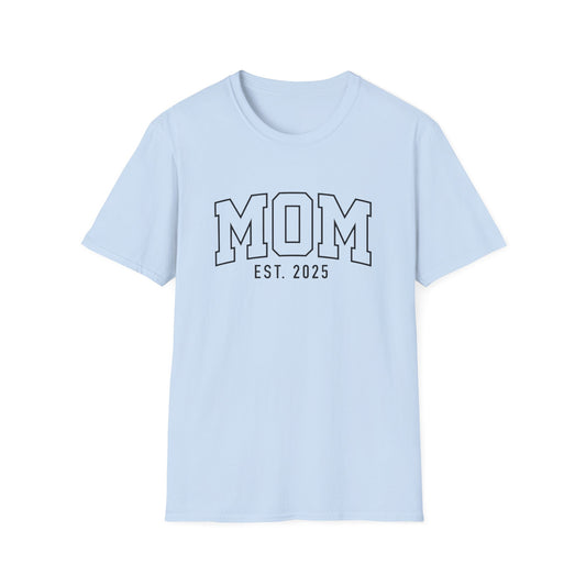 Mom Est. 2025 Old school T-Shirt