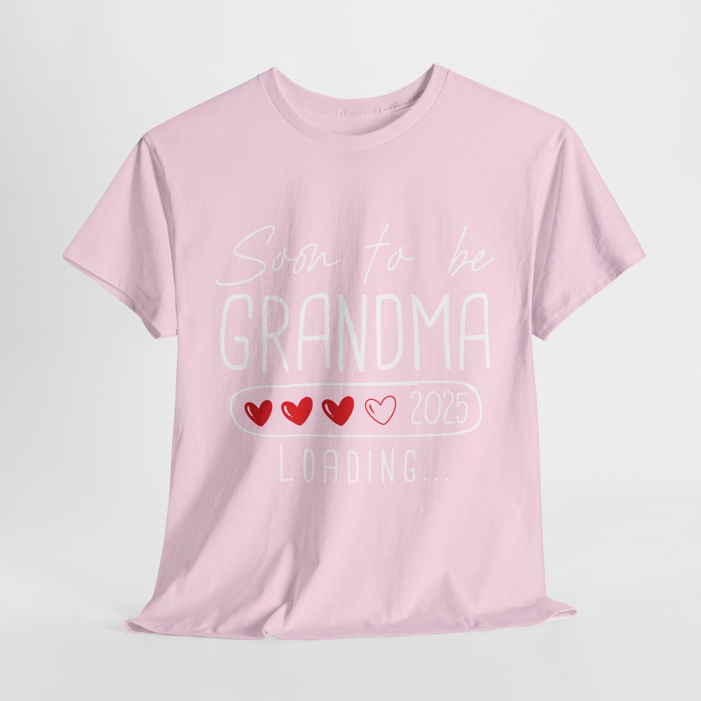 pink ‘Soon to Be Grandma 2025’ T‑shirt with elegant lettering and heart accent, perfect pregnancy reveal gift for grandma.