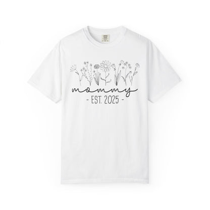 Mommy Est 2025 Floral T-Shirt