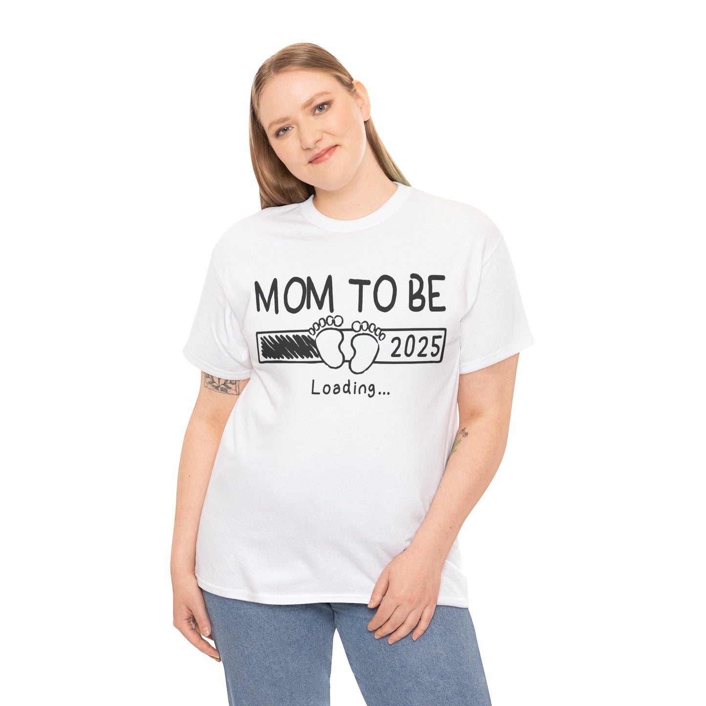Mom to Be 2025 Loading T-Shirt