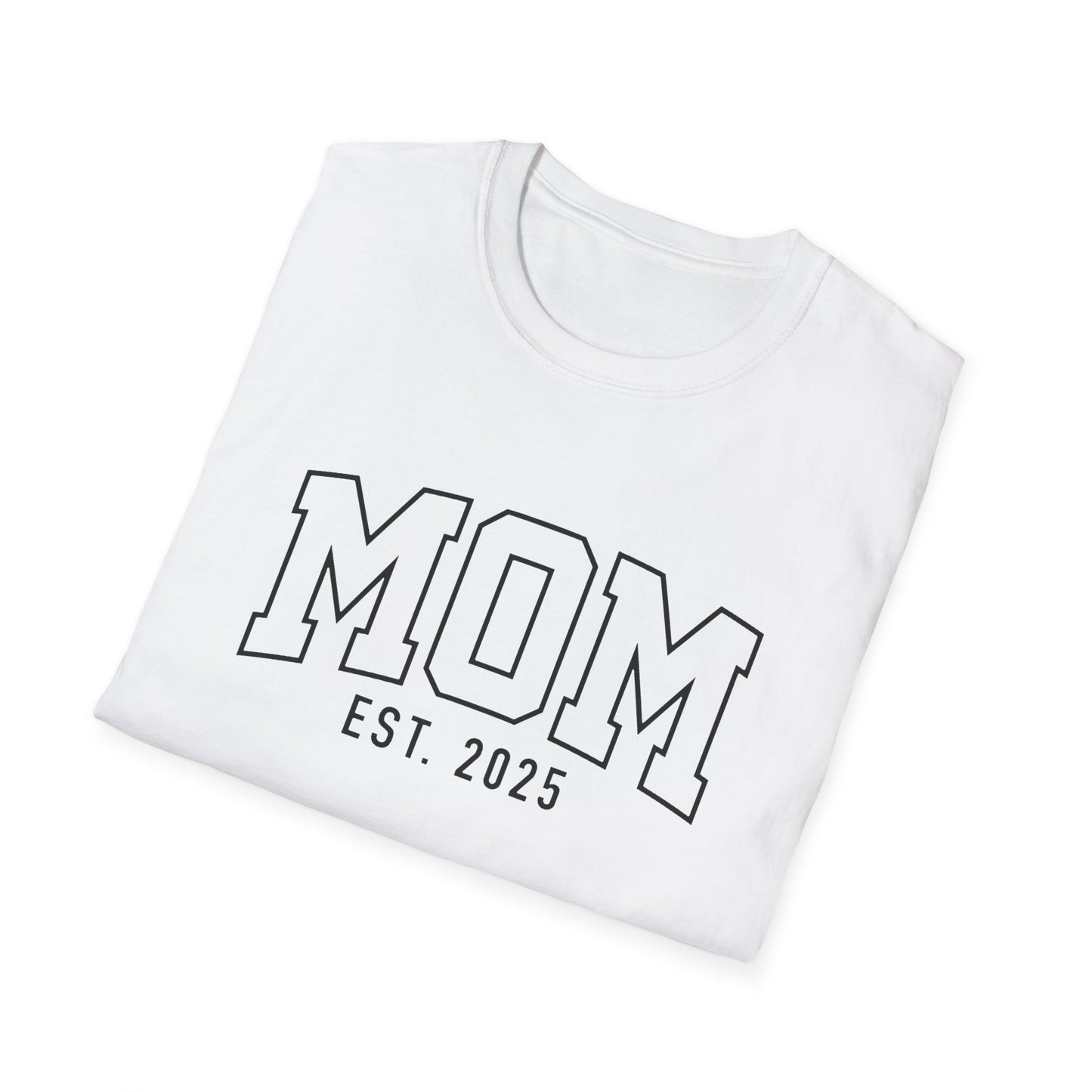 Mom Est. 2025 Old school T-Shirt