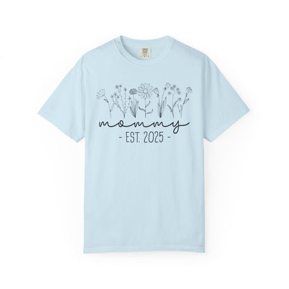Mommy Est 2025 Floral T-Shirt