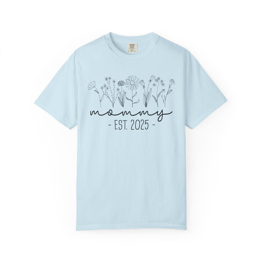 Mommy Est 2025 Floral T-Shirt