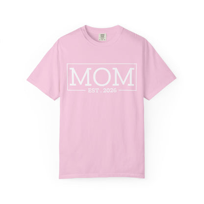 Mom est 2026 t-shirt – pregnancy announcement shirt for expecting mothers, soon to be mommy 2026, new mom gift idea