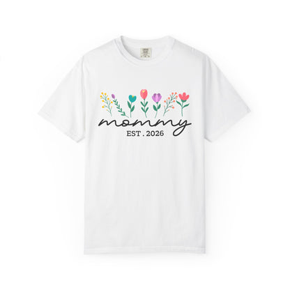 mommy est 2026 Floral Tshirt